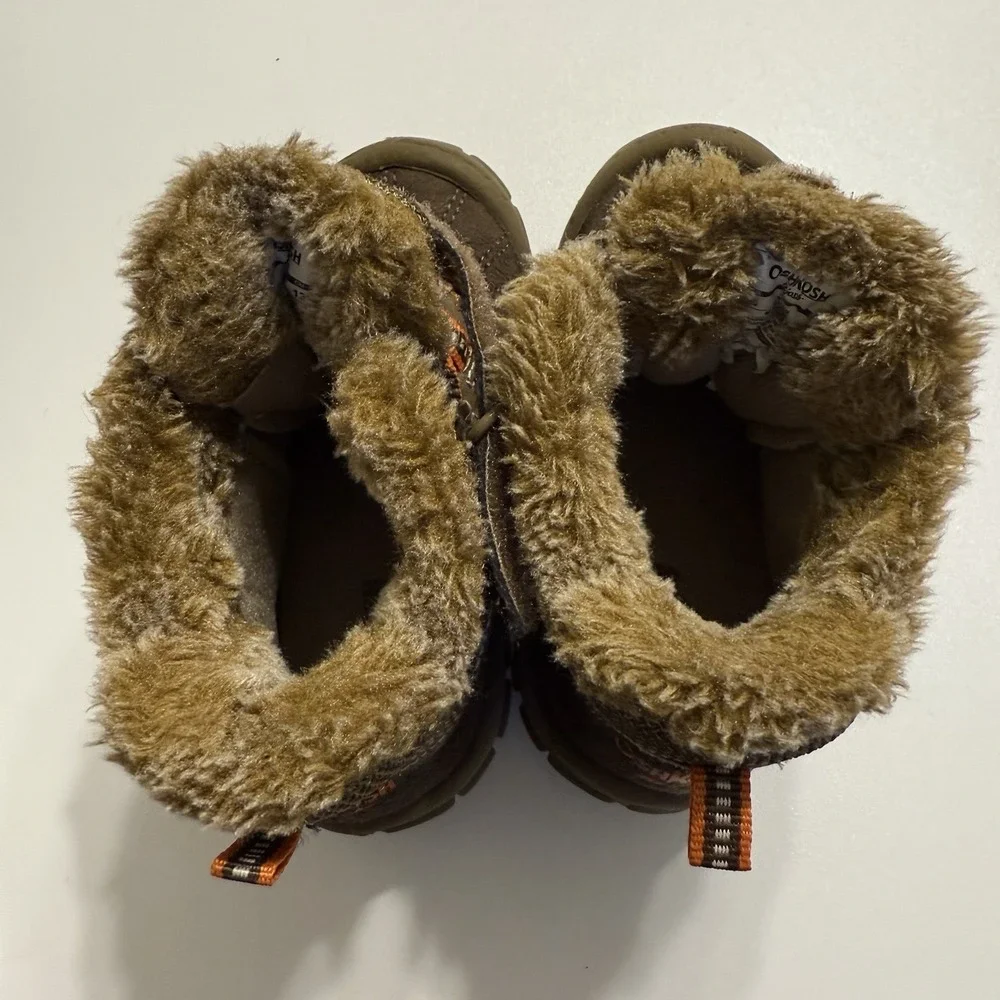Osh Kosh B'gosh Marley 2 Boys All Season Fall Winter Boots SZ‎ 6 Brown Suede EUC